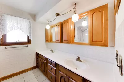 704 W Lonnquist Boulevard, Mount Prospect, IL 60056 - Photo 26