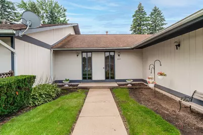 913 Wiltshire Drive #A, McHenry, IL 60050 - Photo 2