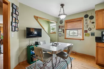 6228 W Huntington Street, Chicago, IL 60646 - Photo 8