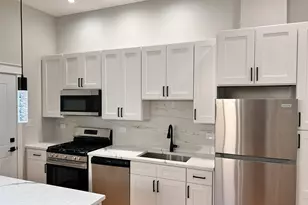 4121 W Montrose Ave, Chicago, IL 60641 - Photo 8