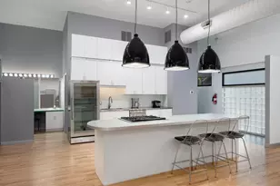400 N Racine Ave, Chicago, IL 60642 - Photo 4