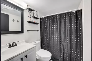 [Address not provided], Downers Grove, IL 60516 - Photo 18