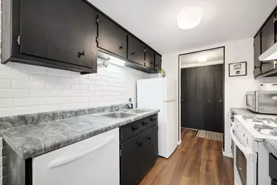[Address not provided], Downers Grove, IL 60516 - Photo 10