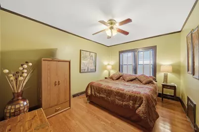 [Address not provided], Oak Park, IL 60304 - Photo 12