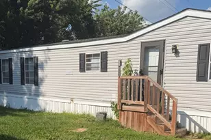 790 Maple Ln, Justice, IL 60458 - Photo 1