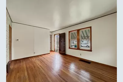 435 Greenbay Avenue, Calumet City, IL 60409 - Photo 2