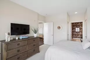 850 Village Center Dr, Burr Ridge, IL 60527 - Photo 18