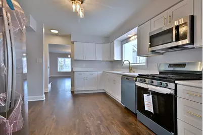 7142 N Keating Avenue, Lincolnwood, IL 60712 - Photo 10
