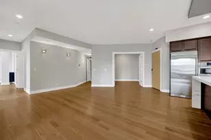 650 N Morgan St, Chicago, IL 60642 - Photo 8