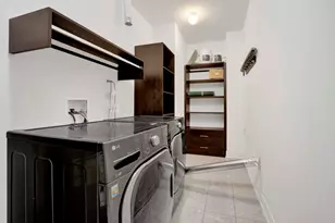 650 N Morgan St, Chicago, IL 60642 - Photo 16