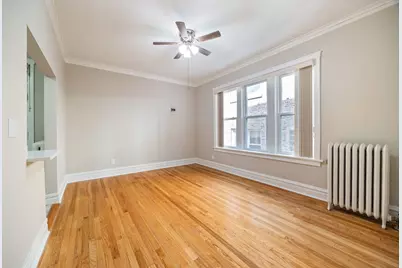 [Address not provided], Chicago, IL 60645 - Photo 6