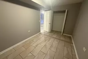 1315 S Komensky Ave, Chicago, IL 60623 - Photo 12