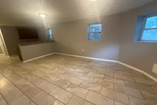 1315 S Komensky Ave, Chicago, IL 60623 - Photo 6