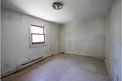 854 E Locust Street, Kankakee, IL 60901 - Photo 8