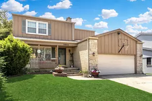 2950 Briarwood Dr W, Mount Prospect, IL 60056 - Photo 1
