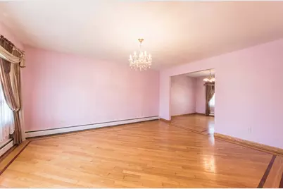 2950 Briarwood Drive W, Mount Prospect, IL 60056 - Photo 2