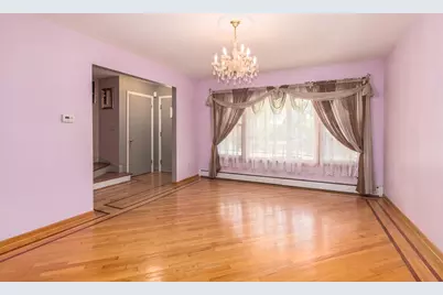2950 Briarwood Drive W, Mount Prospect, IL 60056 - Photo 4