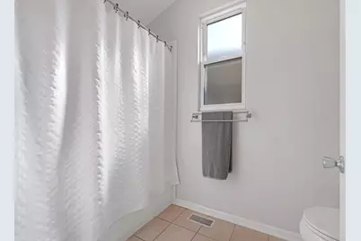 1427 W Superior Street #2F, Chicago, IL 60642 - Photo 20