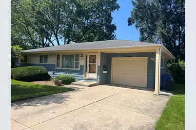 480 Martin Drive, South Elgin, IL 60177 - Photo 2