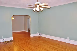 209 N McIntyre St, Wilmington, IL 60481 - Photo 6