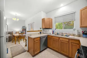 1256 Liberty Park Ct, Crest Hill, IL 60435 - Photo 4