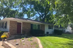 2109 W 7th St St, Winthrop Harbor, IL 60096 - Photo 2