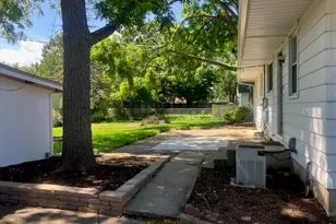 2109 W 7th St St, Winthrop Harbor, IL 60096 - Photo 30