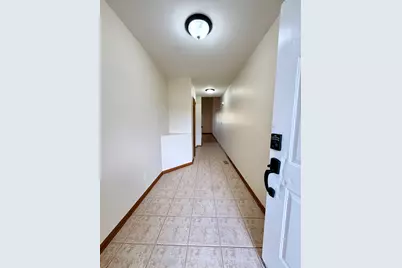 1149 Alexandria Drive #1149, Sycamore, IL 60178 - Photo 2