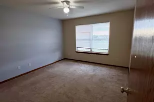 1149 Alexandria Dr, Sycamore, IL 60178 - Photo 14