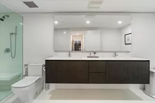 161 E Chicago Ave, Chicago, IL 60611 - Photo 24