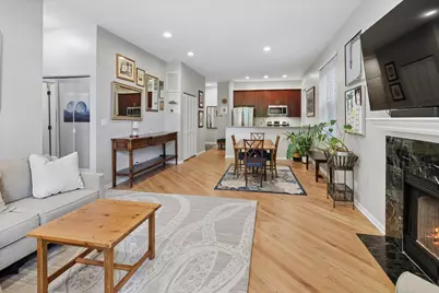 1464 W Grace Street #2F, Chicago, IL 60613 - Photo 4