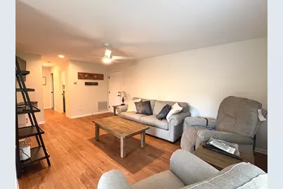 140 W Golf Road #A, Libertyville, IL 60048 - Photo 4