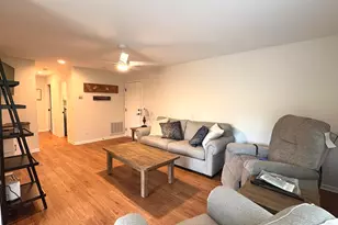 140 W Golf Rd, Libertyville, IL 60048 - Photo 4