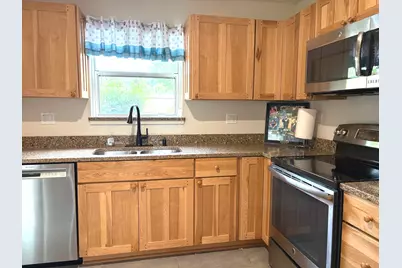 140 W Golf Road #A, Libertyville, IL 60048 - Photo 2
