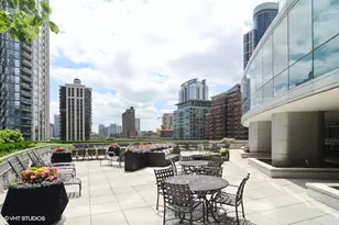 1201 S Prairie Ave, Chicago, IL 60605 - Photo 22