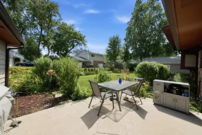 127 Barrett Lane, Schaumburg, IL 60193 - Photo 22