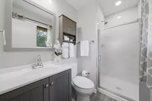 127 Barrett Ln, Schaumburg, IL 60193 - Photo 14