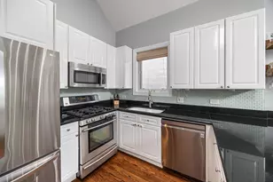 2930 N Damen Ave, Chicago, IL 60618 - Photo 8