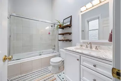 2930 N Damen Avenue #3, Chicago, IL 60618 - Photo 12