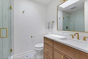 [Address not provided], Chicago, IL 60614 - Photo 12