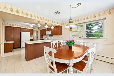 218 W Elm Street, Wheaton, IL 60189 - Photo 14