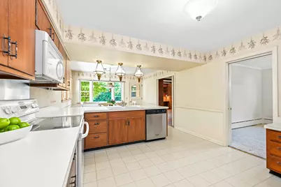 218 W Elm Street, Wheaton, IL 60189 - Photo 12