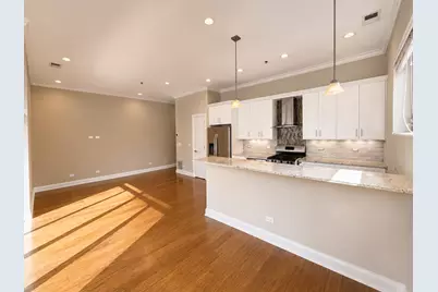 1002 W Van Buren Street #402, Chicago, IL 60607 - Photo 2