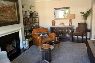946 N Michigan Ave, Evanston, IL 60202 - Photo 2