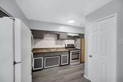 2303 E 100th Street, Chicago, IL 60617 - Photo 10