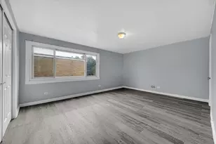 2303 E 100th St, Chicago, IL 60617 - Photo 6