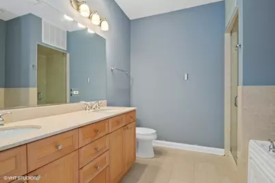 3633 N Wilton Avenue #1, Chicago, IL 60613 - Photo 10