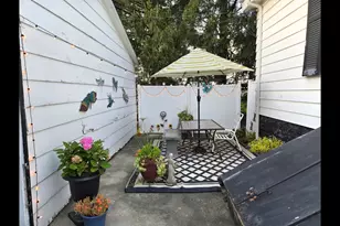 317 N Maple St, Momence, IL 60954 - Photo 8