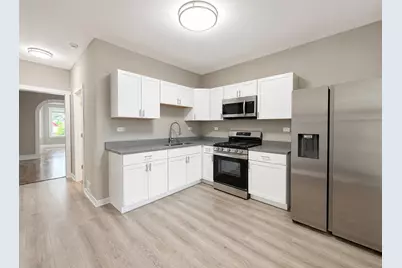 4637 W McLean Avenue, Chicago, IL 60639 - Photo 8