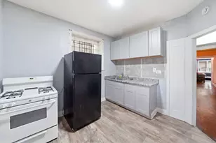 8038 S Maryland Ave, Chicago, IL 60619 - Photo 14